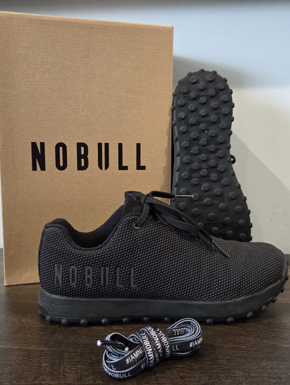 NOBULL SF Turf Trainer low | Super Fabric | Women’s 10 / Men's 8.5 (Unisex)